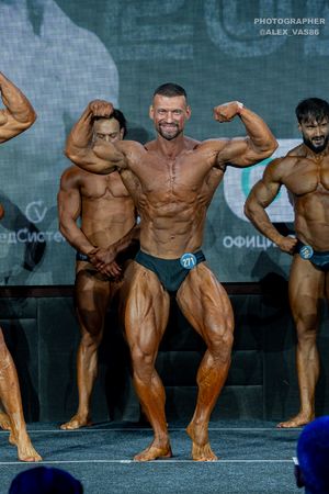 CLASSIC  PHYSIQUE +178